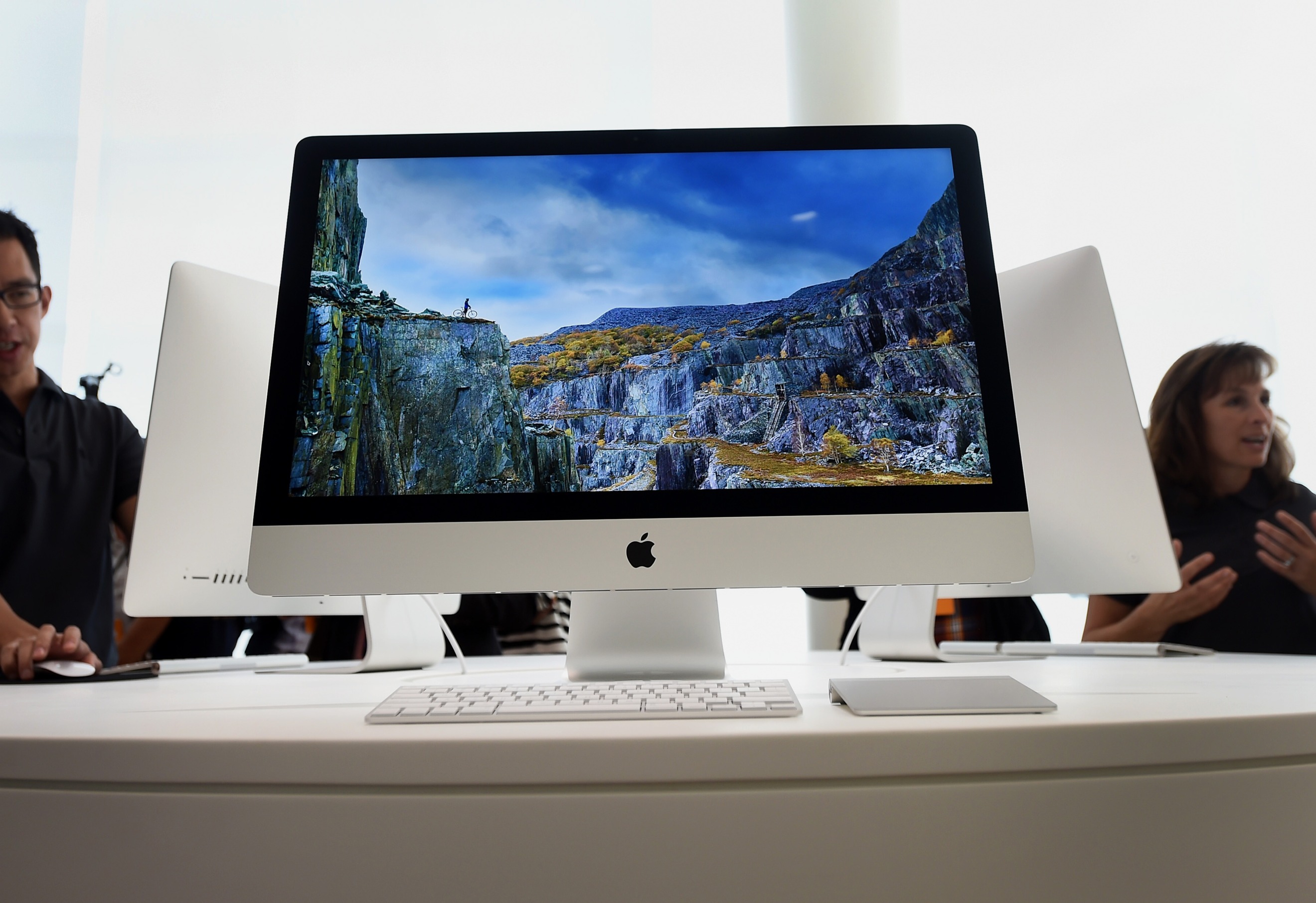 best monitor for 2012 mac pro